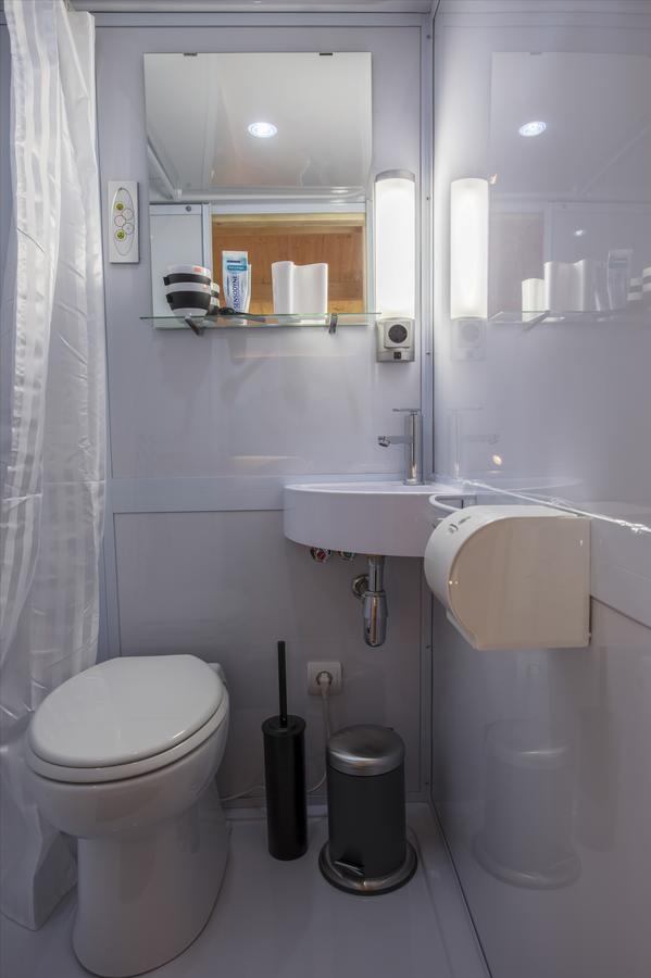 Lodgehotel De Lelie Makkum Dış mekan fotoğraf